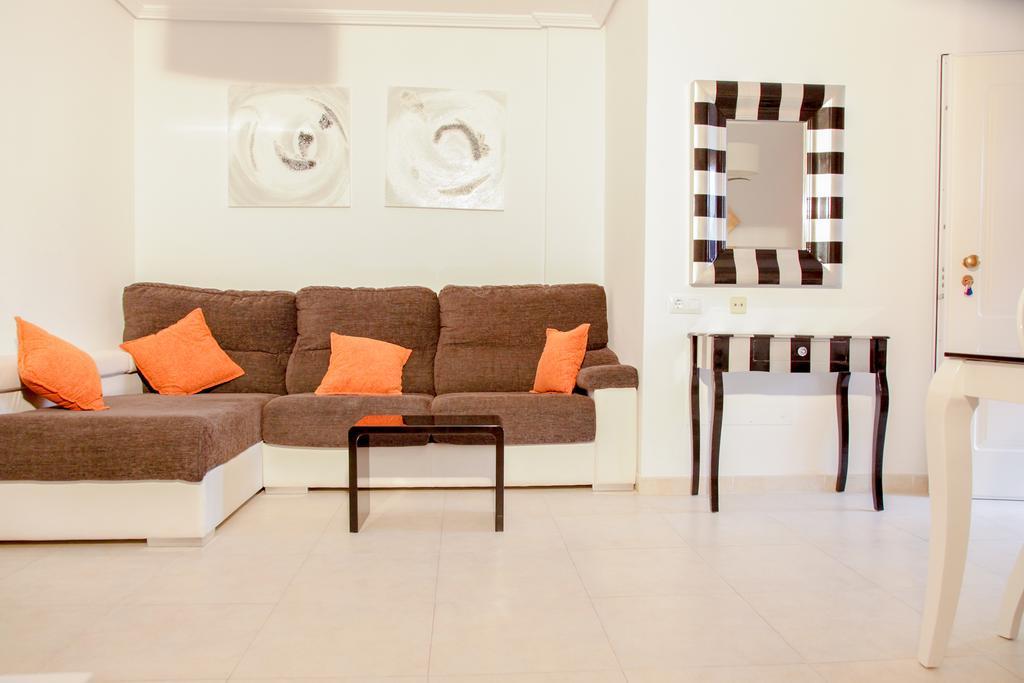 Apartment Altos De La Bahia X Торрев'єха Номер фото
